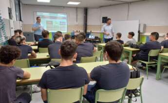 Joves de formació profesional en l'aula