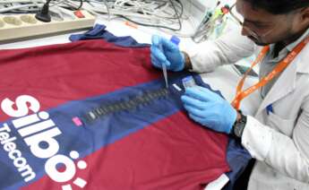 Biopila en la camiseta del Levante