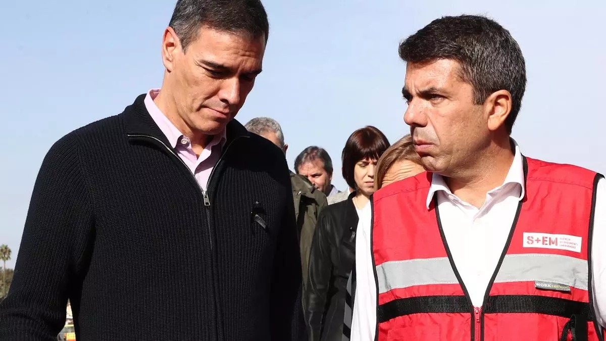 Pedro Sánchez y Carlos Mazón visitan las zonas afectadas por la DANA (archivo)