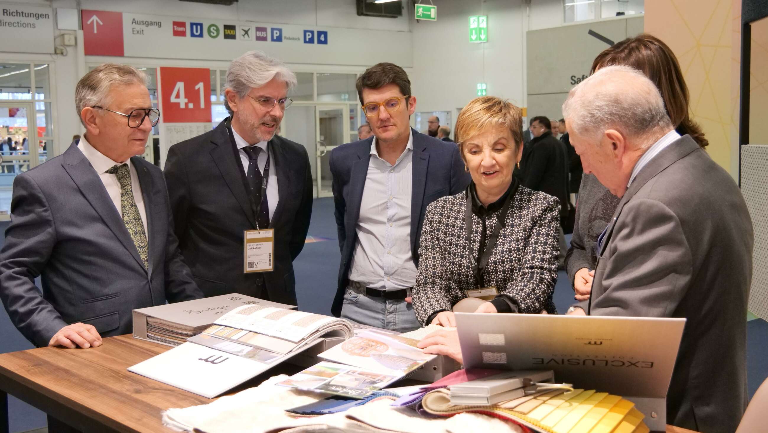 Cano en una reunión del sector textil en la Comunidad Valenciana