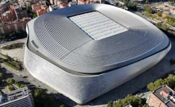 Fachada Bernabéu con Porcelanosa