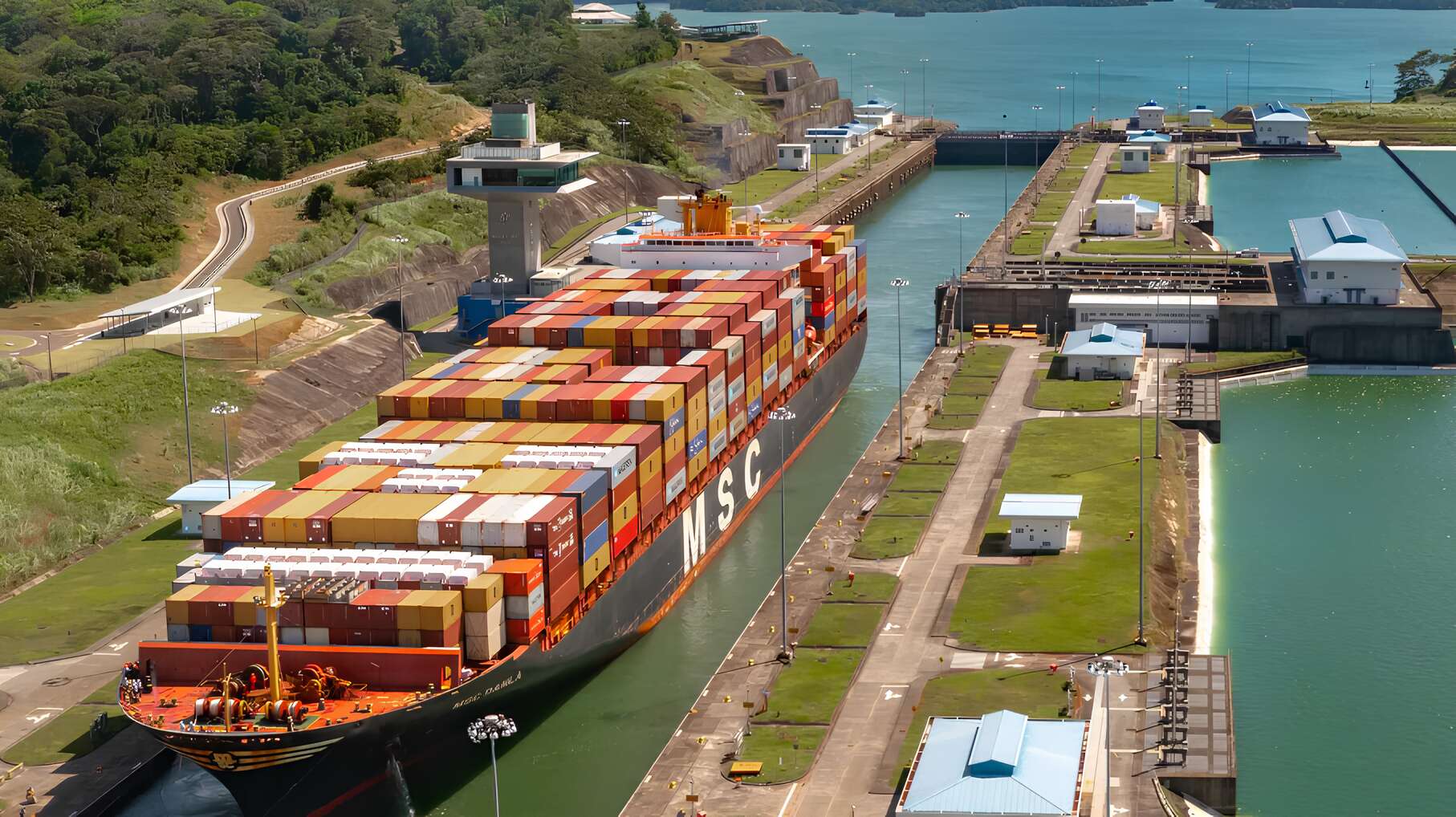 Buque de MSC en el Canal de Panamá (Foto: Europa Press).