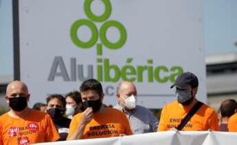 Manifestación de la plantilla de Alu Ibérica en A Coruña. EFE/Cabalar