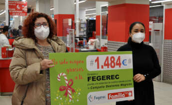 Entrega del cheque a FEGEREC