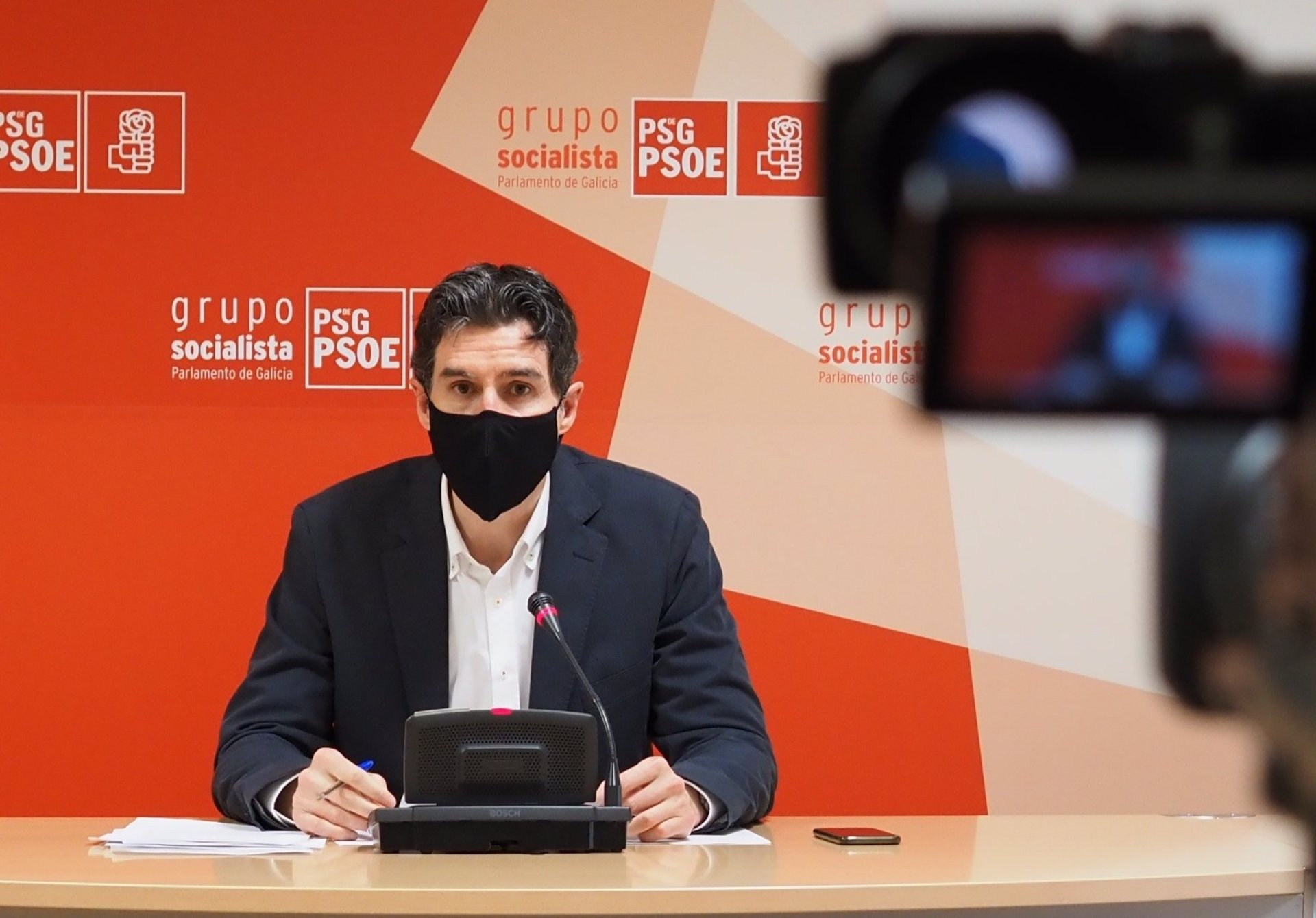 El vicesecratario xeral del PSdeG, Pablo Arangüena, en la rueda de prensa - PSDEG