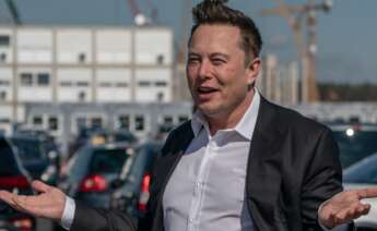 Elon Musk va camino de convertirse en la primera persona en alcanzar los 300.000 millones de dólares de patrimonio / EFE