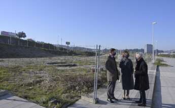 La conselleira de Medio Ambiente, Territorio e Vivenda, Ángeles Vázquez, visita el barrio coruñés de Xuxán - MONCHO FUENTES