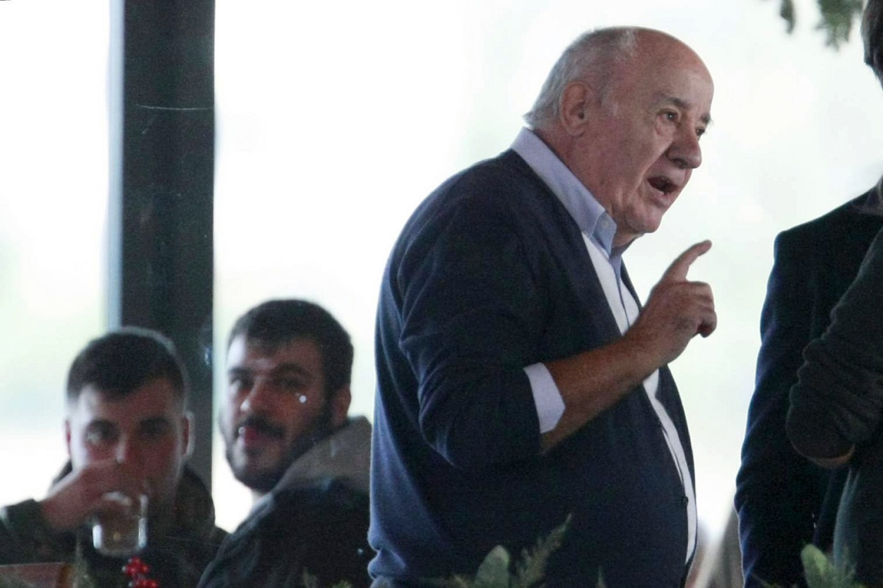 Amancio Ortega, en una foto de archivo en el concurso hípico de Casas Novas, en Arteixo. EFE/ Cabalar