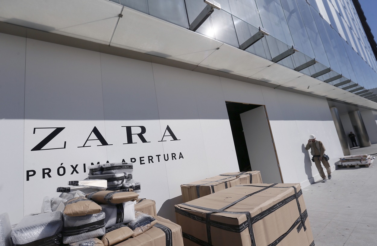 Foto de archivo de unas obras en una tienda de Zara. Foto: EFE