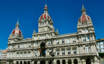 imagen exterior del ayuntamiento de a coruña