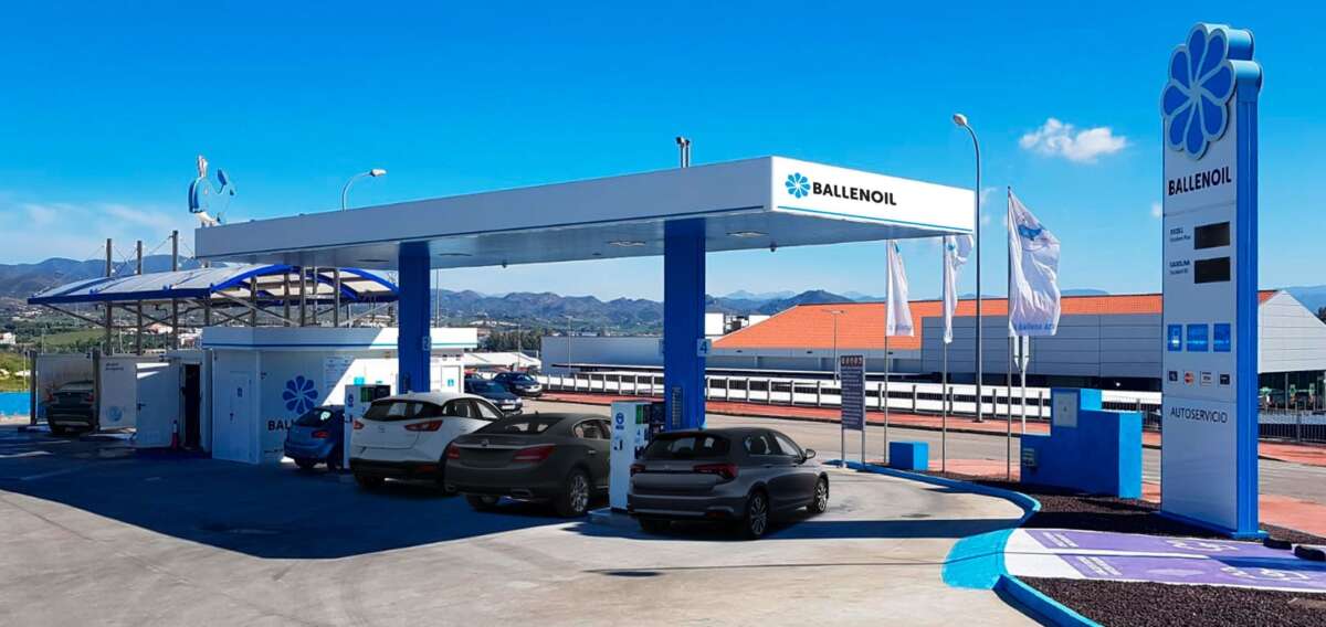 Gasolinera de Ballenoil en Camargo