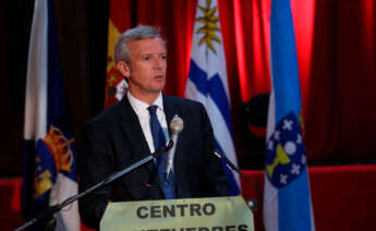 El presidente de la Xunta, Alfonso Rueda, interviene en un acto en Montevideo (Uruguay)