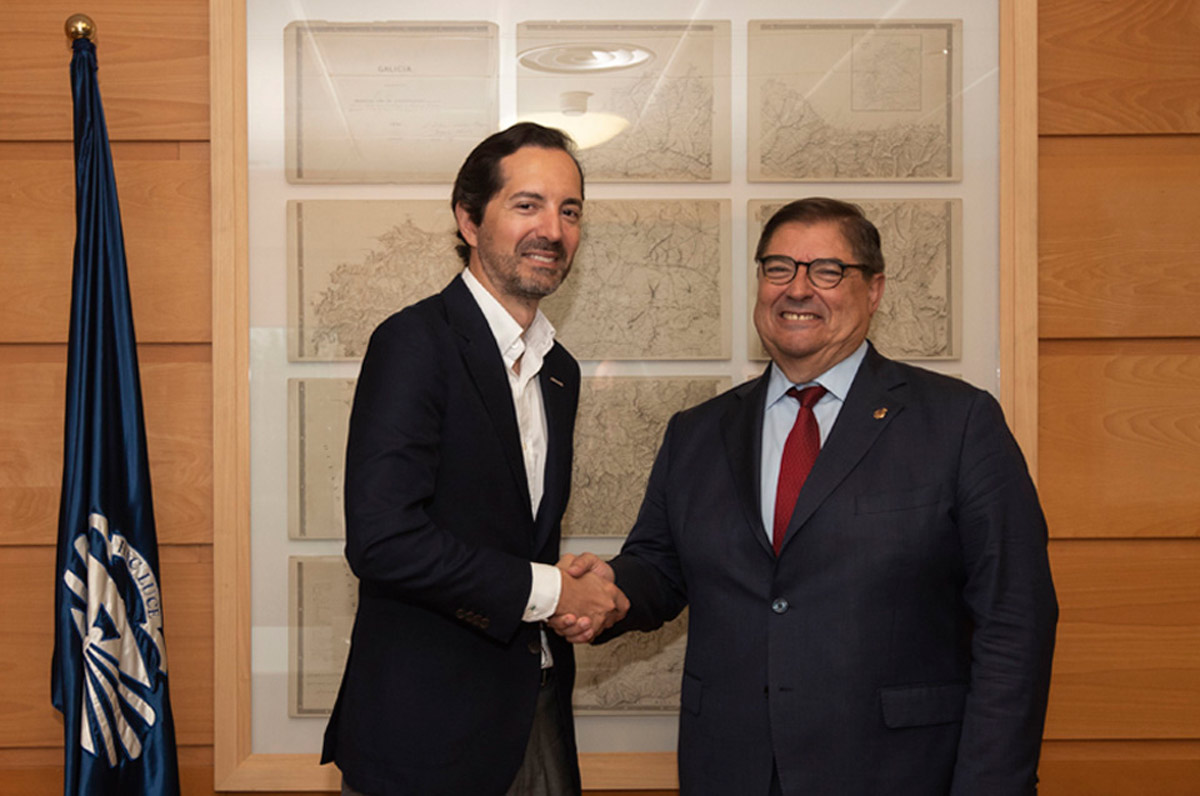 Manuel García Pardo, director ejecutivo de Greenalia, y Julio Abalde, rector de la UDC