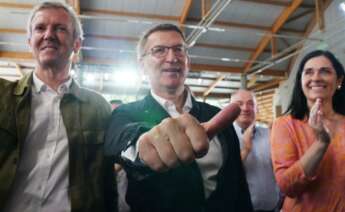 Alberto Núñez Feijóo junto a Alfonso Rueda y Paula Prado durante un acto en el Multiusos do Sar de Santiago / Europa Press