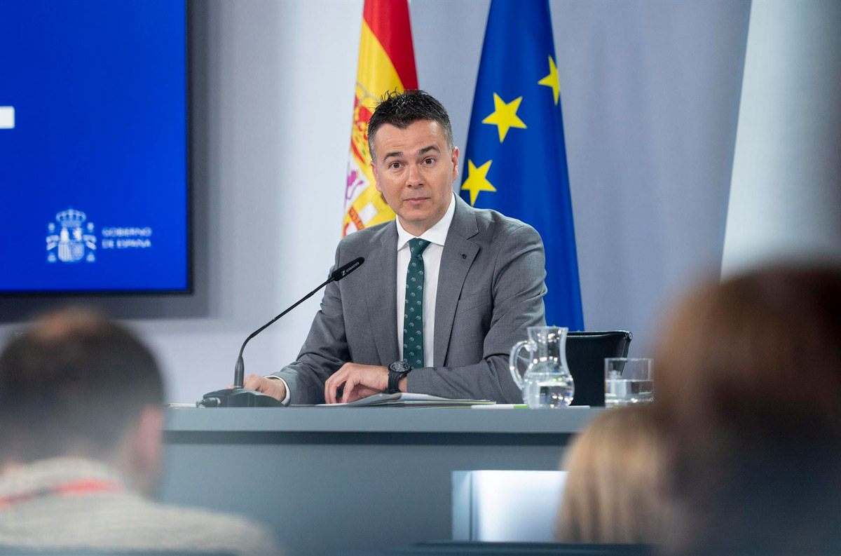 El ministro de Industria, Comercio y Turismo, Héctor Gómez, durante una rueda de prensa posterior al Consejo de Ministros