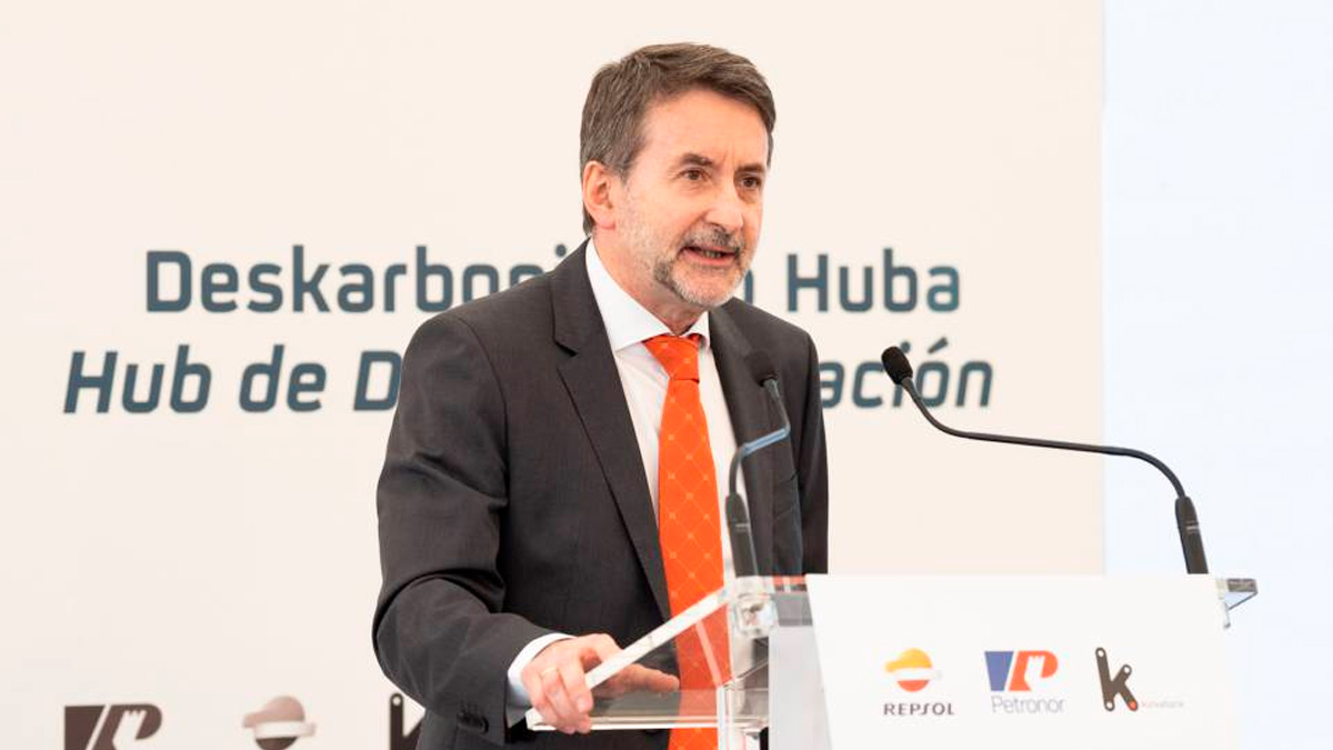 El Consejero Delegado de Repsol, Josu Jon Imaz, durante su intervención en la presentación del Hub de descarbonización de Bilbao, en mayo de 2022