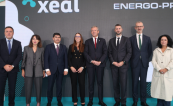 Jakub Fajfr, tercero por la derecha, durante el acto de conmemoración del 120 aniversario de Xeal / Xeal