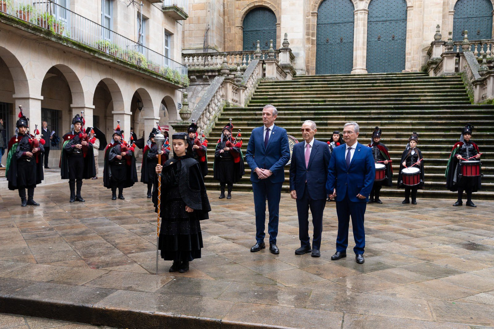 Olegario Vázquez Raña en Ourense, acompañado de Alfonso Rueda y Luis Menor