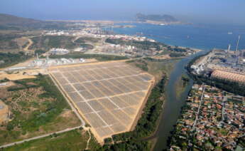 Instalación de paneles solares en Cádiz. Endesa.